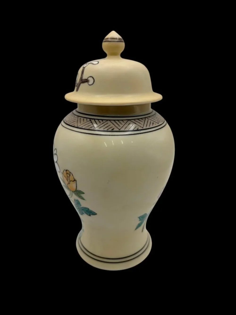 VTG Floral Ginger Jar Porcelain Lidded Vase Chinoiserie Indian Tree Decor 9